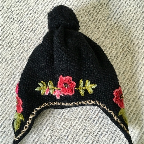 French Knot Marigold Earflap hat NEW - Picture 4 of 4